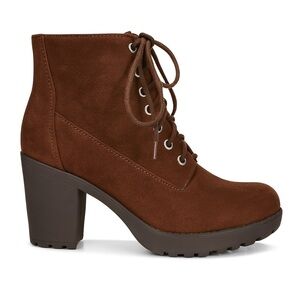 Soda Brown Faux Suede Lace-Up Heeled Ankle Boots – Size 7